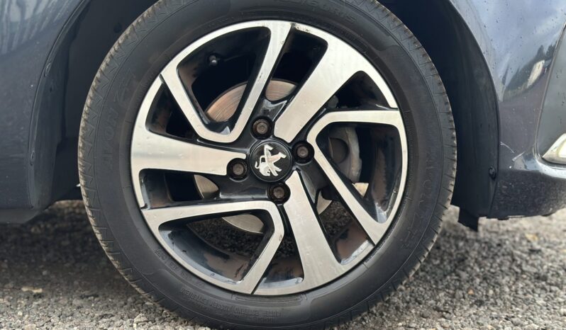 Peugeot 108 1.2 VTi PureTech Allure full
