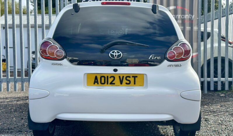 Toyota AYGO 1.0 VVT-i Fire full