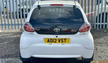 Toyota AYGO 1.0 VVT-i Fire full