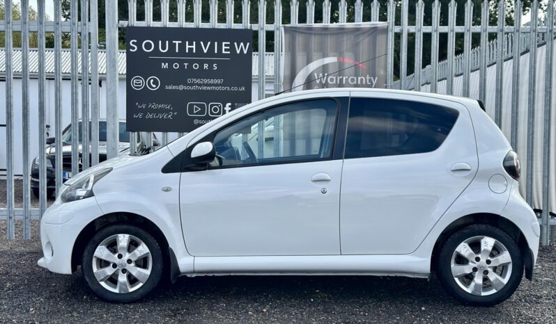 Toyota AYGO 1.0 VVT-i Fire full
