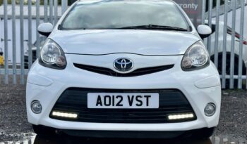 Toyota AYGO 1.0 VVT-i Fire full