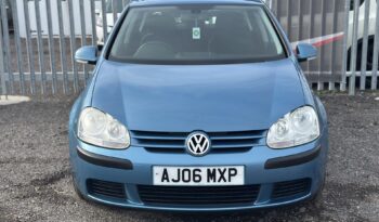 Volkswagen Golf 1.6 FSI SE full
