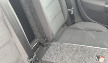 Volkswagen Golf 1.6 FSI SE full