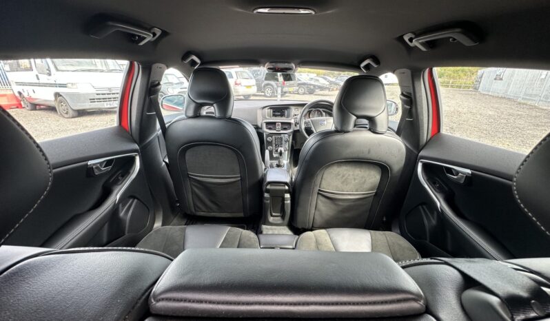 Volvo V40 1.6 D2 R-Design full