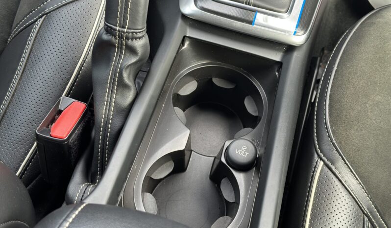Volvo V40 1.6 D2 R-Design full