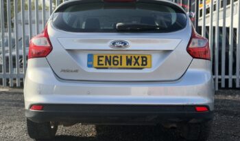 Ford Focus 1.6 Zetec Powershift full