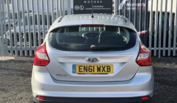Ford Focus 1.6 Zetec Powershift full