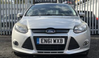 Ford Focus 1.6 Zetec Powershift full