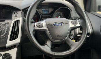 Ford Focus 1.6 Zetec Powershift full