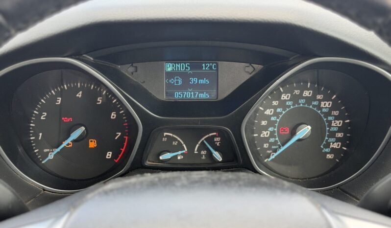 Ford Focus 1.6 Zetec Powershift full