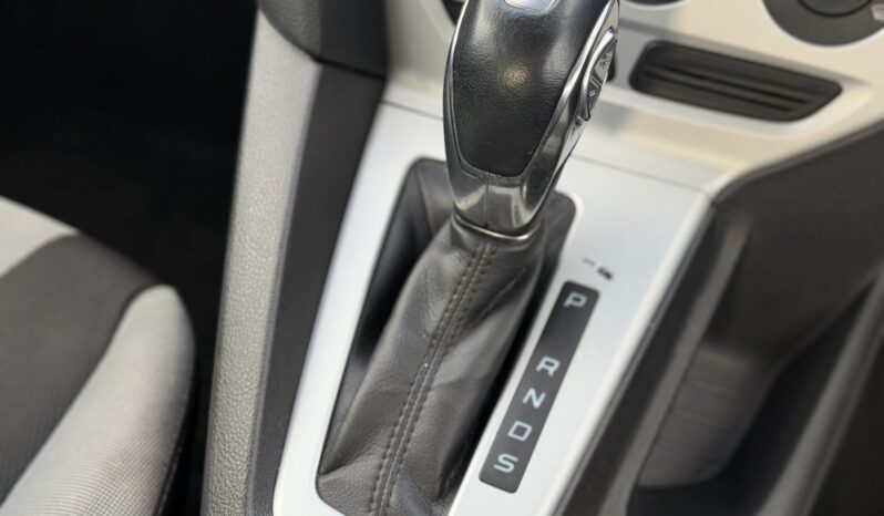 Ford Focus 1.6 Zetec Powershift full