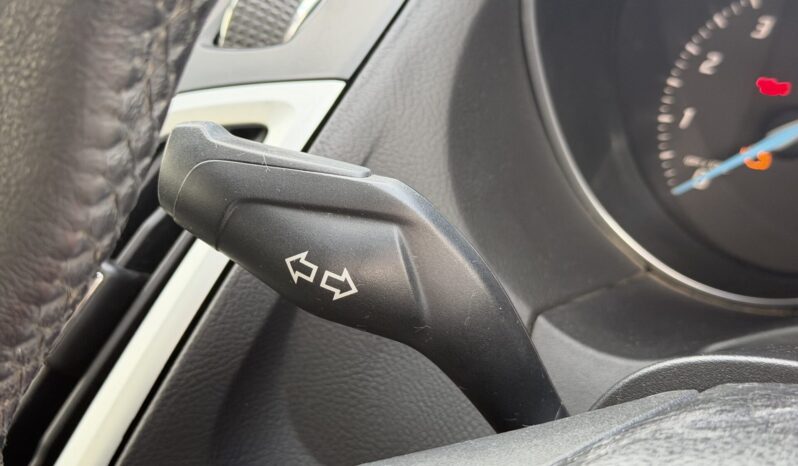 Ford Focus 1.6 Zetec Powershift full